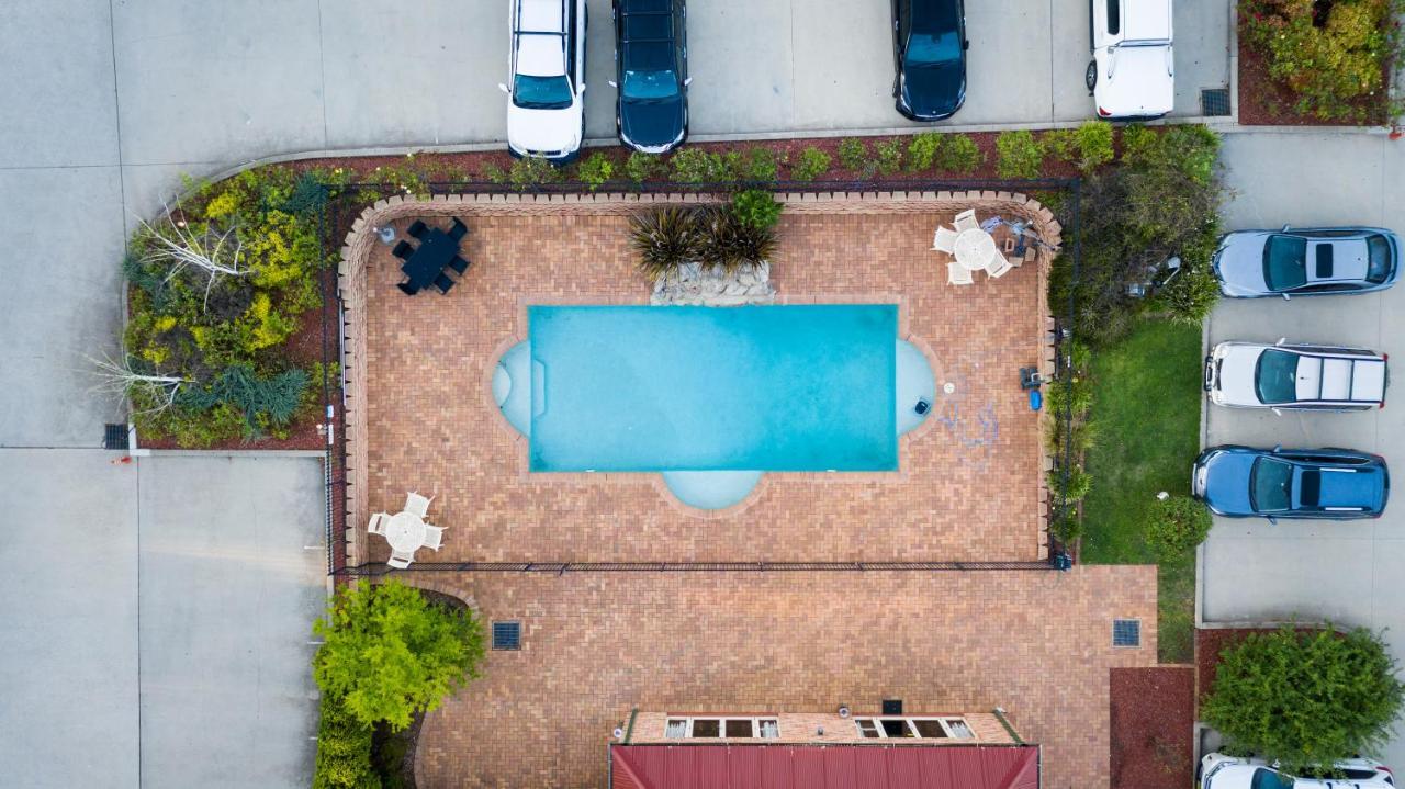 Best Western Plus Ambassador Orange Exterior photo