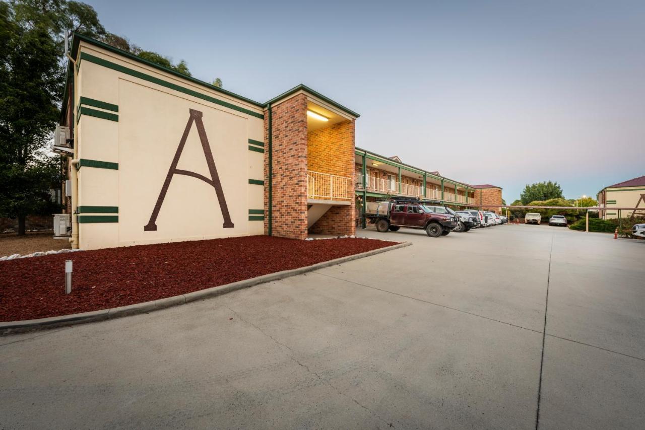 Best Western Plus Ambassador Orange Exterior photo