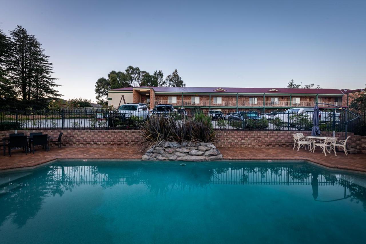 Best Western Plus Ambassador Orange Exterior photo