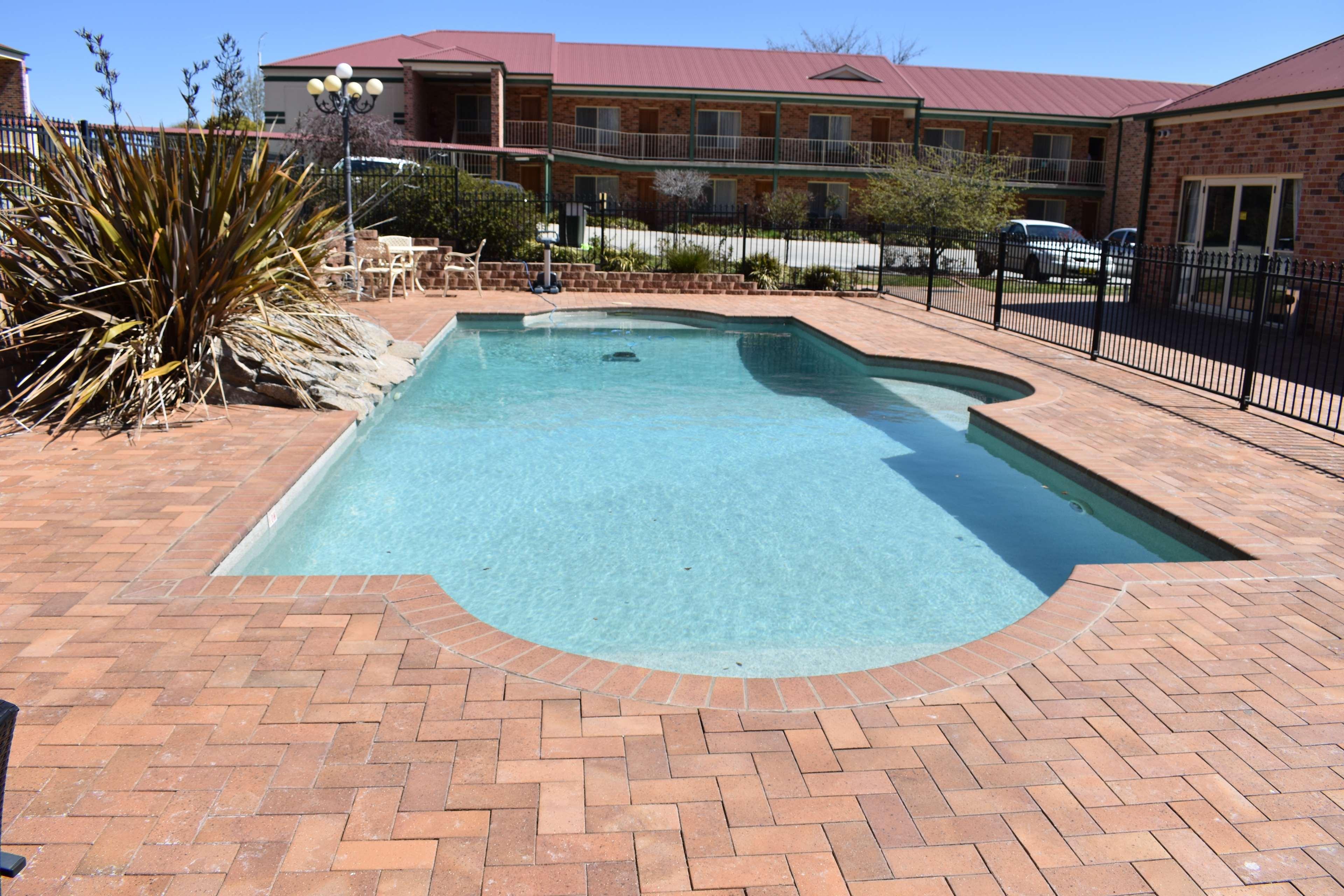 Best Western Plus Ambassador Orange Exterior photo